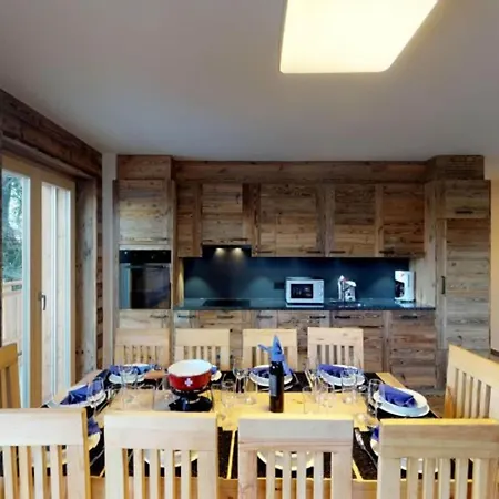Lift With Views Apartman
