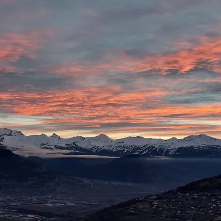 Lift With Views Apartman