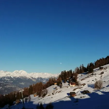 Lift With Views Apartman